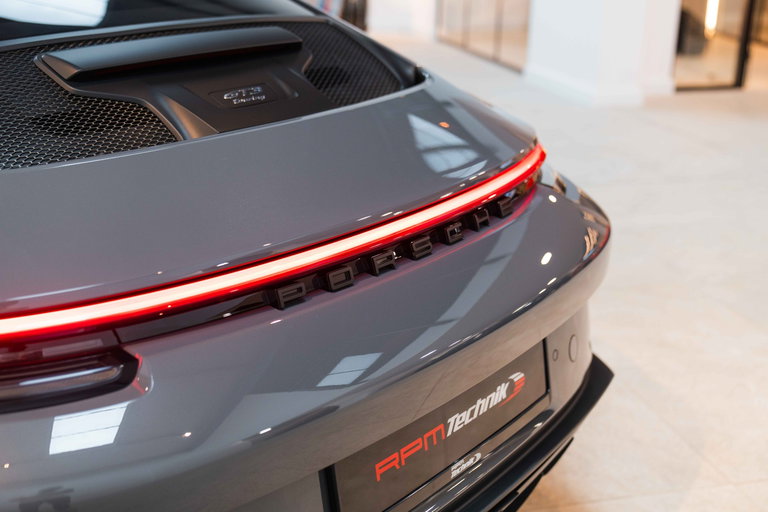 Porsche 992 GT3 Touring