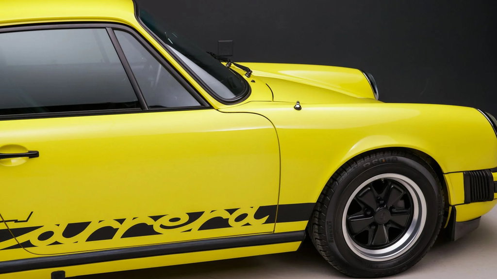 Porsche 911 Carrera 2.7
