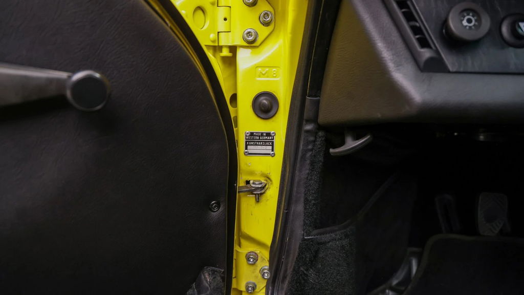 Porsche 911 Carrera 2.7