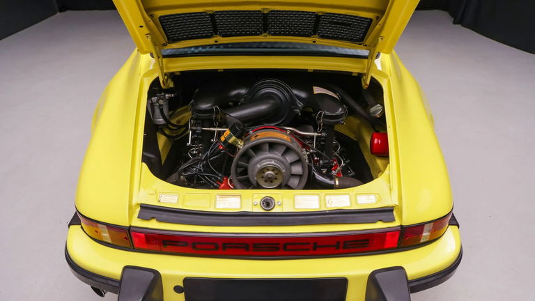Porsche 911 Carrera 2.7