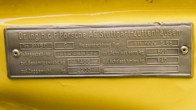 Porsche 911 Carrera 2.7