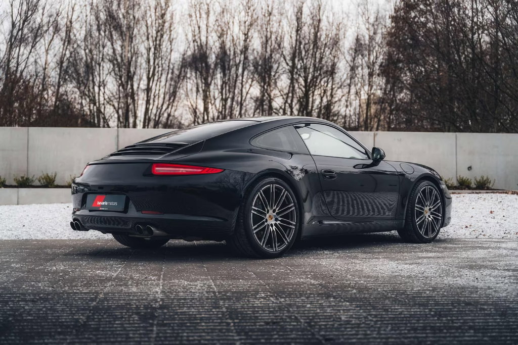 Porsche 991 Carrera Black Edition