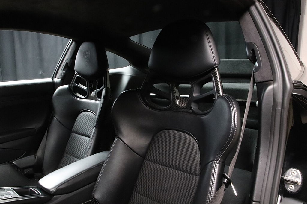 Porsche 991.2 GT3 Touring