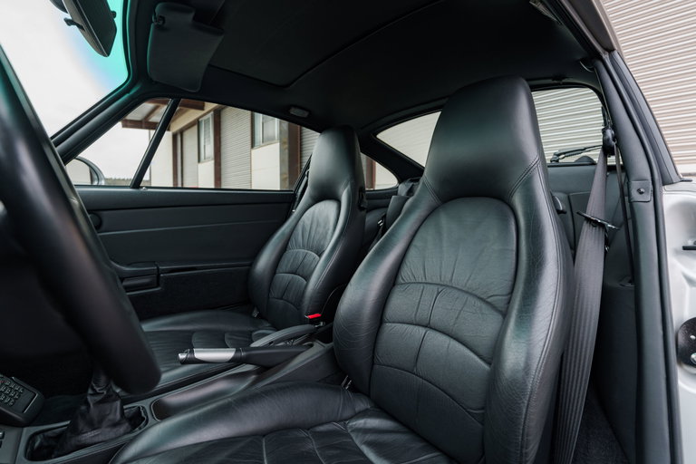 Porsche 993 Carrera 4S