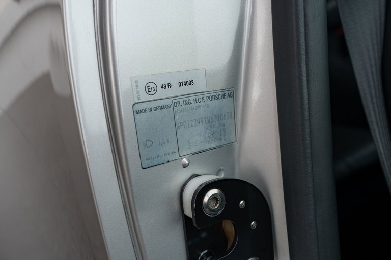 Porsche 993 Carrera 4S