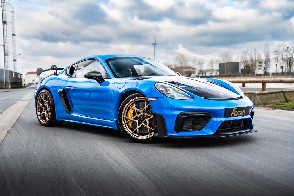 Porsche 718 Cayman GT4 RS