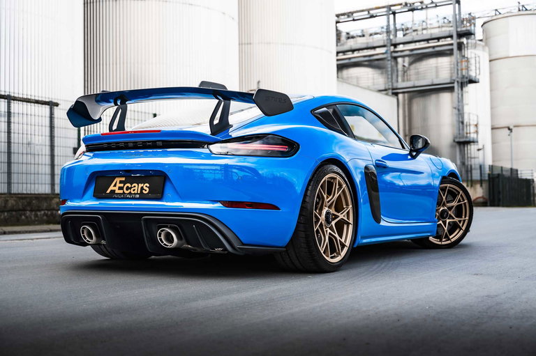 Porsche 718 Cayman GT4 RS