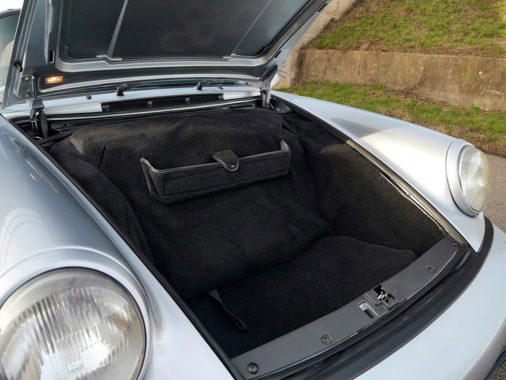 Porsche 964 Carrera 2 Cabrio WTL