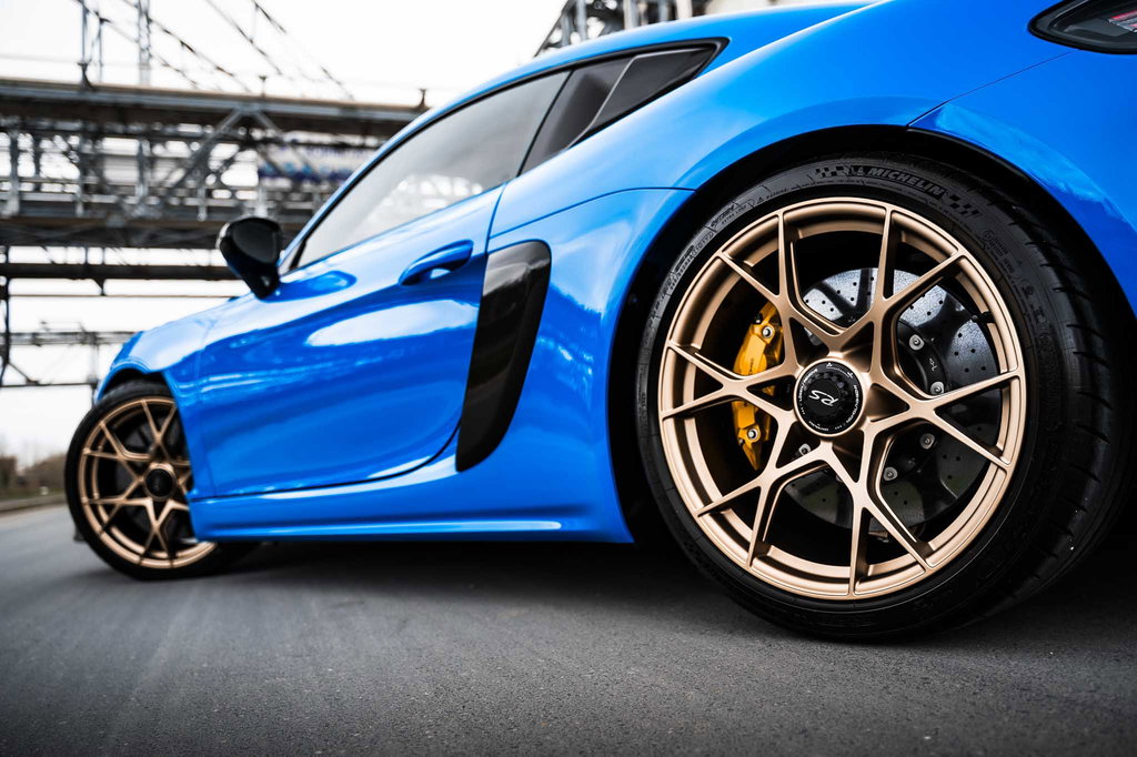 Porsche 718 Cayman GT4 RS