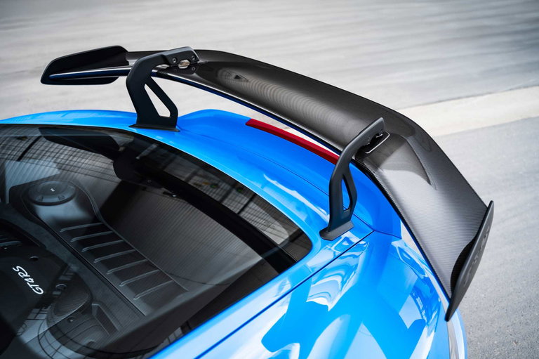 Porsche 718 Cayman GT4 RS