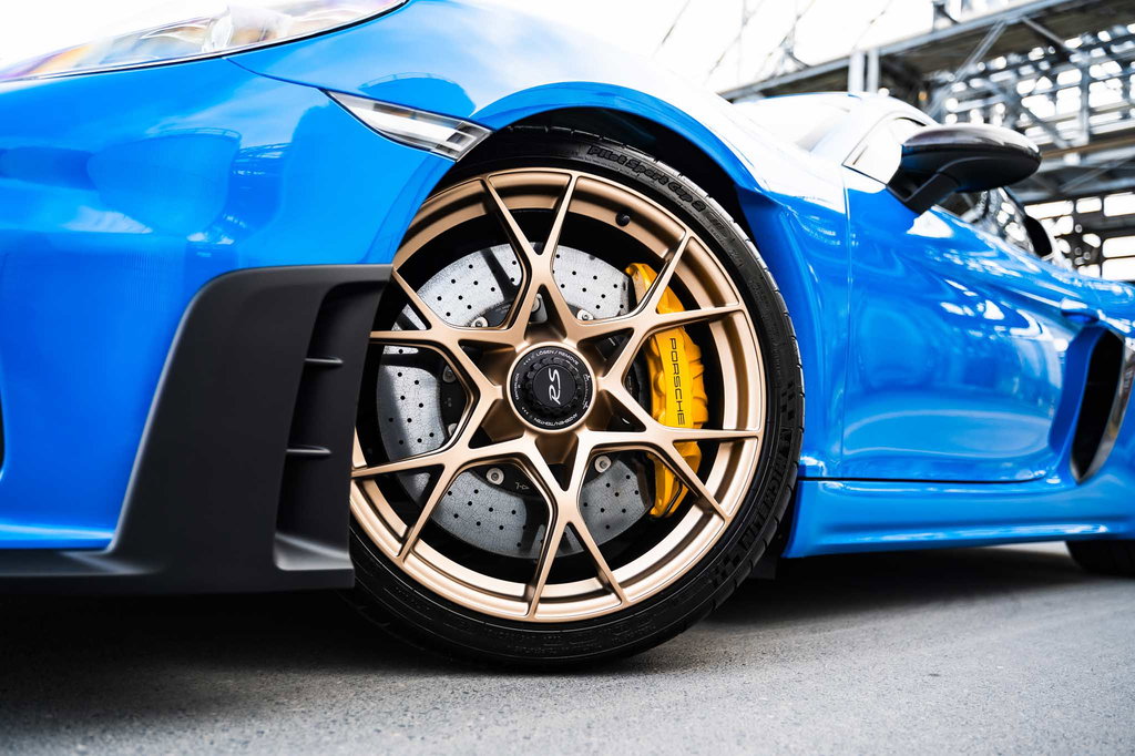 Porsche 718 Cayman GT4 RS