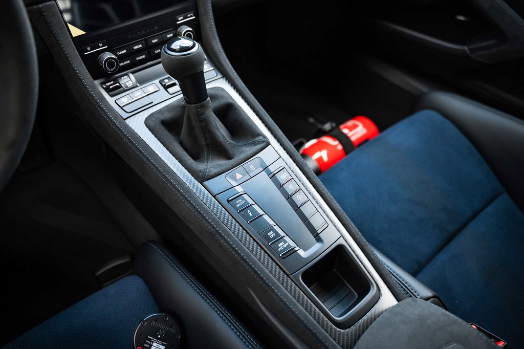 Porsche 718 Cayman GT4 RS