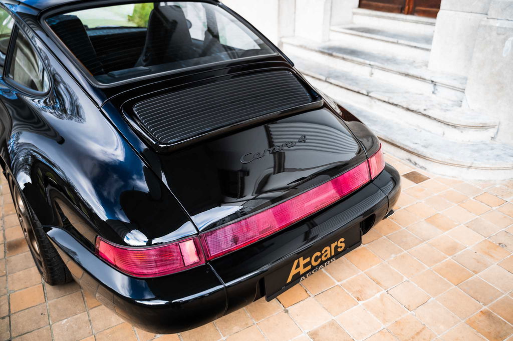 Porsche 964 Carrera 4