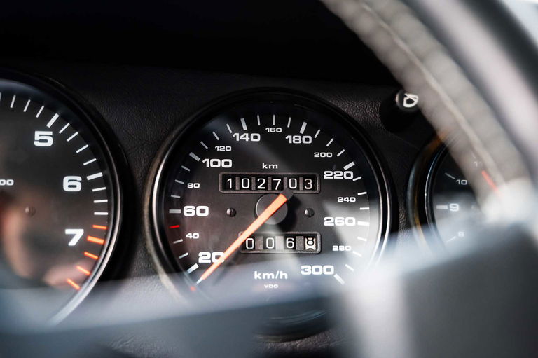 Porsche 964 Carrera 4