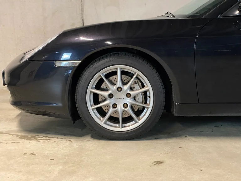 Porsche 996.2 Carrera 4