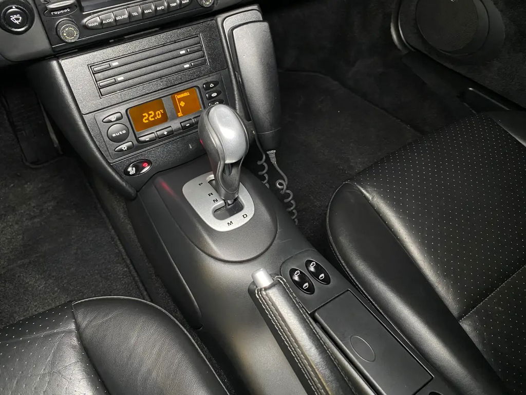 Porsche 996.2 Carrera 4