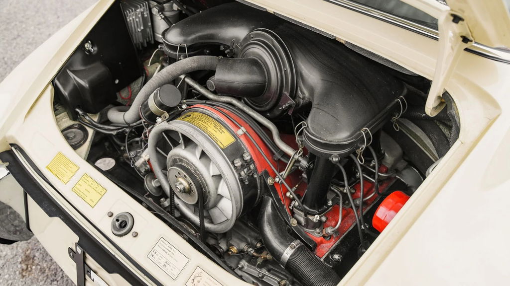 Porsche 911 S (F-Modell)