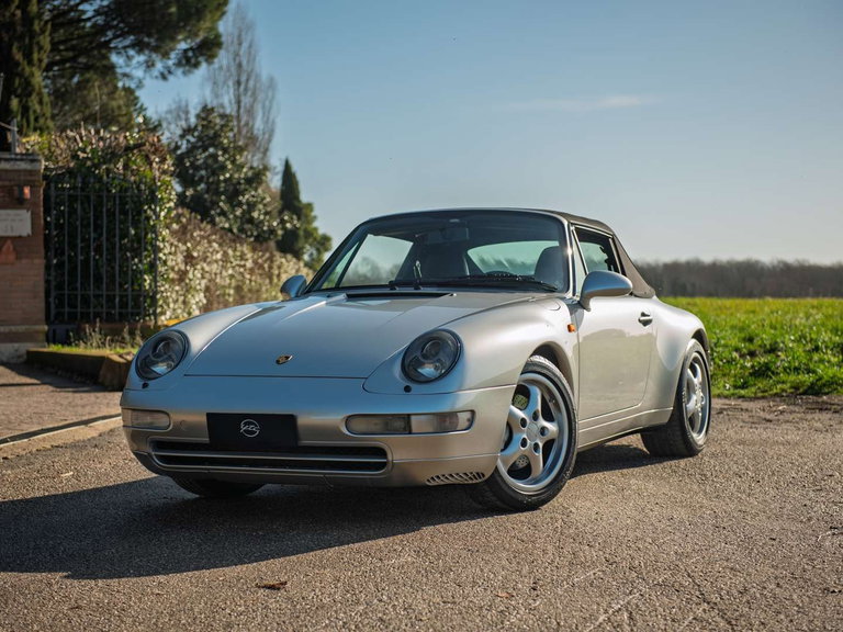 Porsche 993 Carrera 4
