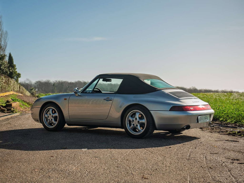 Porsche 993 Carrera 4