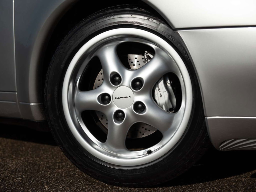 Porsche 993 Carrera 4