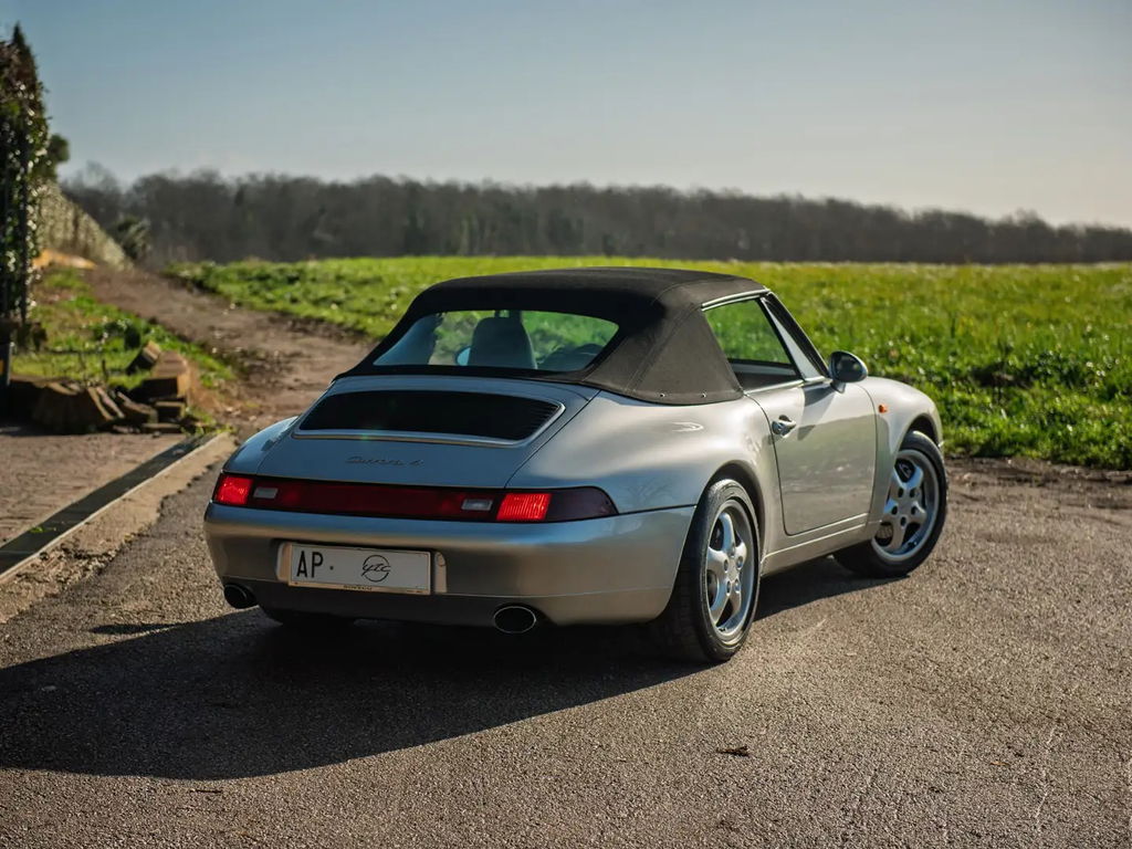 Porsche 993 Carrera 4