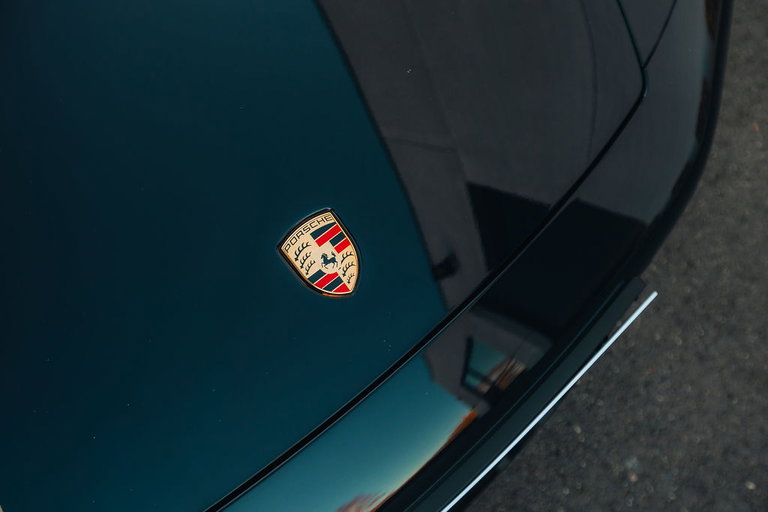 Porsche 992 Belgian Legend Edition