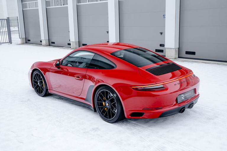 Porsche 991.2 Carrera 4 GTS