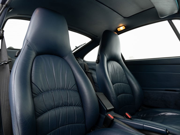 Porsche 993 Carrera 4S