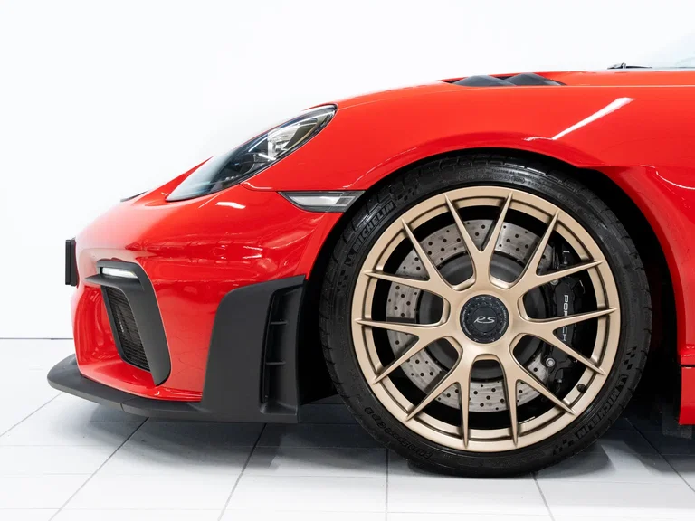 Porsche 718 Cayman GT4 RS