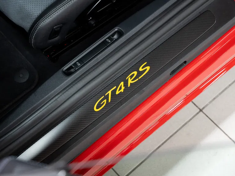 Porsche 718 Cayman GT4 RS