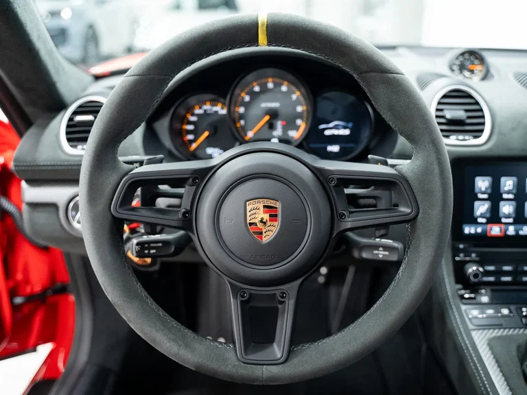 Porsche 718 Cayman GT4 RS