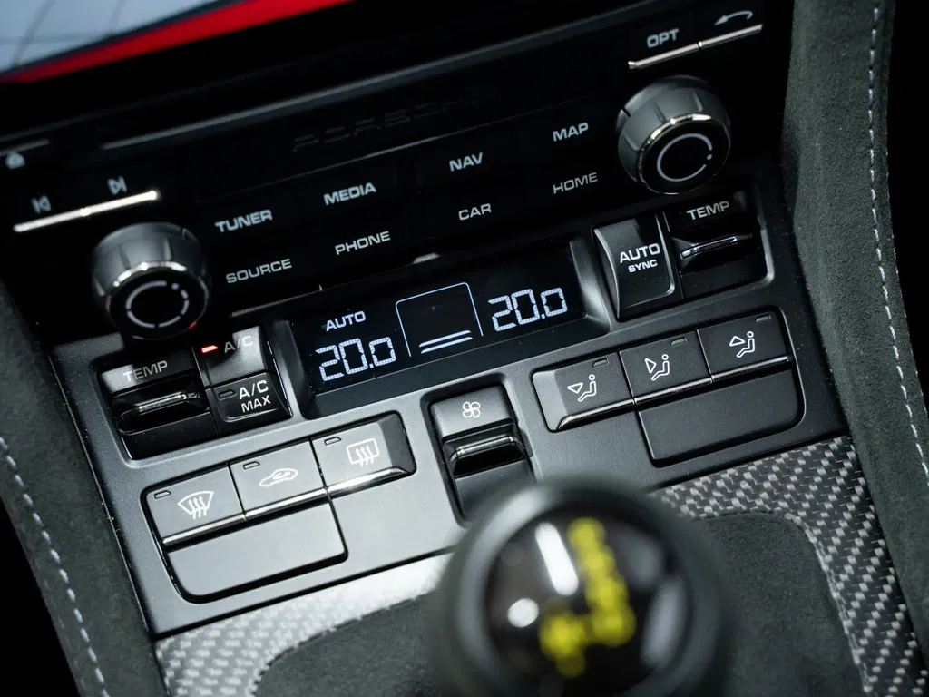 Porsche 718 Cayman GT4 RS