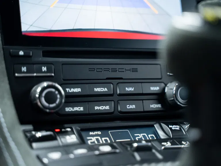 Porsche 718 Cayman GT4 RS