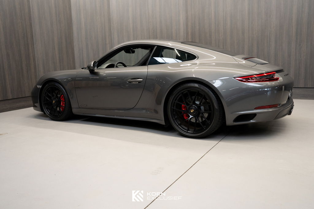 Porsche 991.2 Carrera GTS