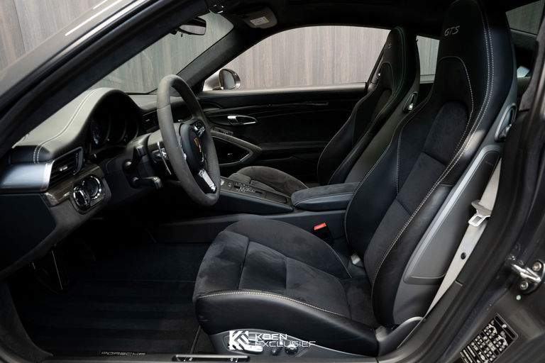 Porsche 991.2 Carrera GTS