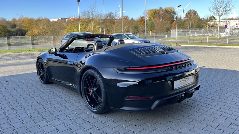 Porsche 992.2 Carrera 4 GTS