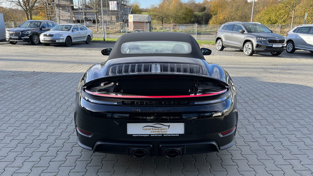 Porsche 992.2 Carrera 4 GTS