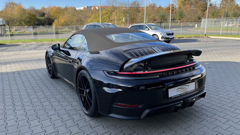 Porsche 992.2 Carrera 4 GTS