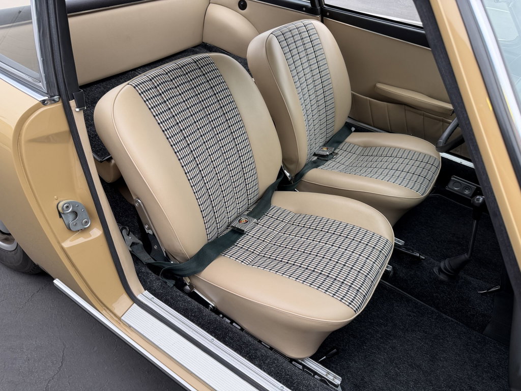 Porsche 911 S (F-Modell)