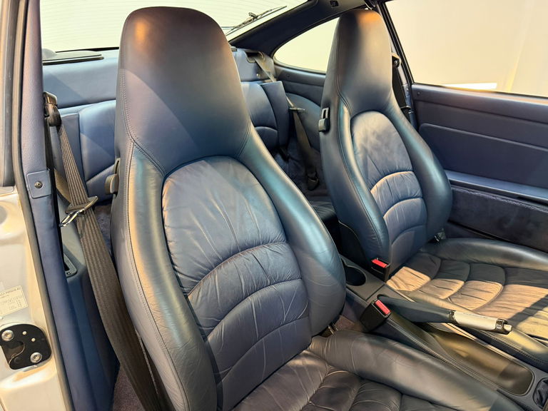 Porsche 993 Carrera 4S