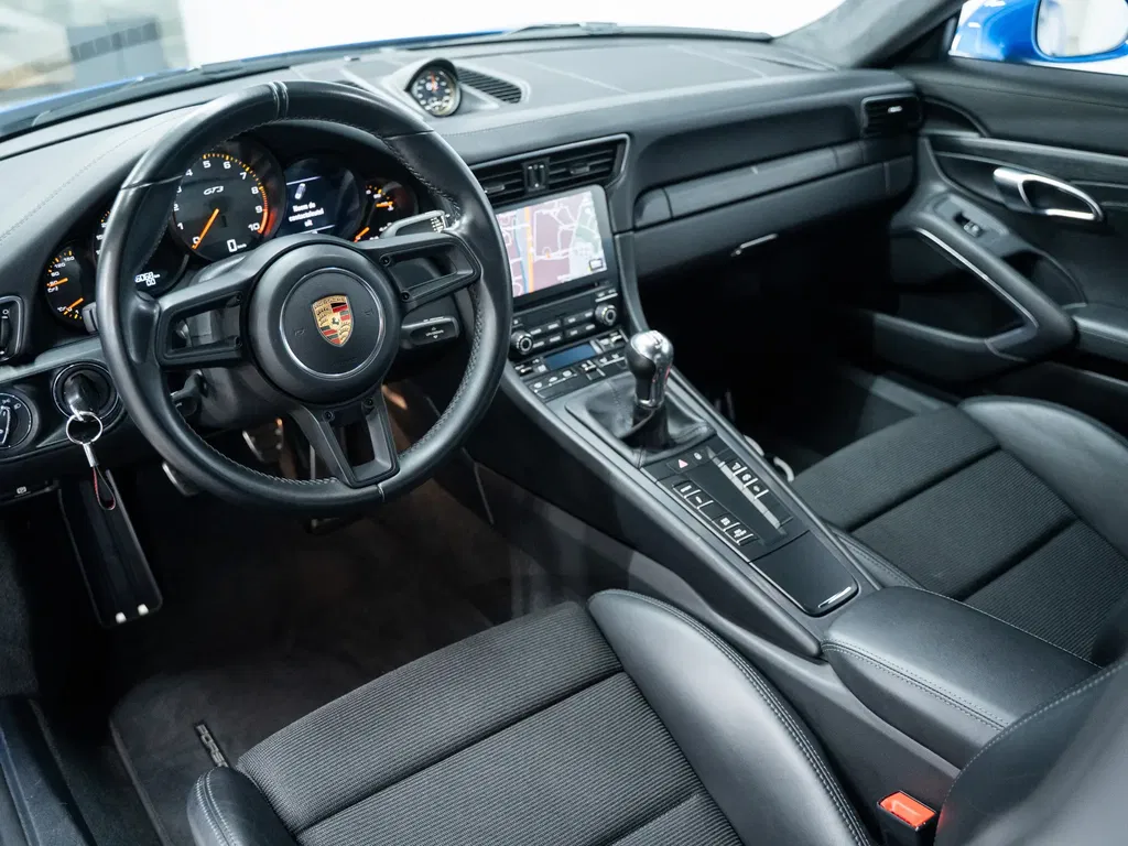 Porsche 991.2 GT3 Touring