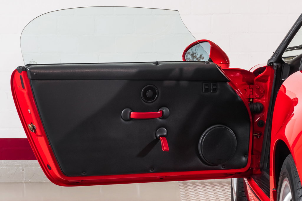 Porsche 964 Carrera 2 Speedster