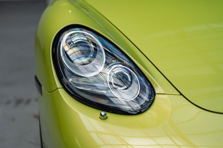 Porsche 987 Cayman R