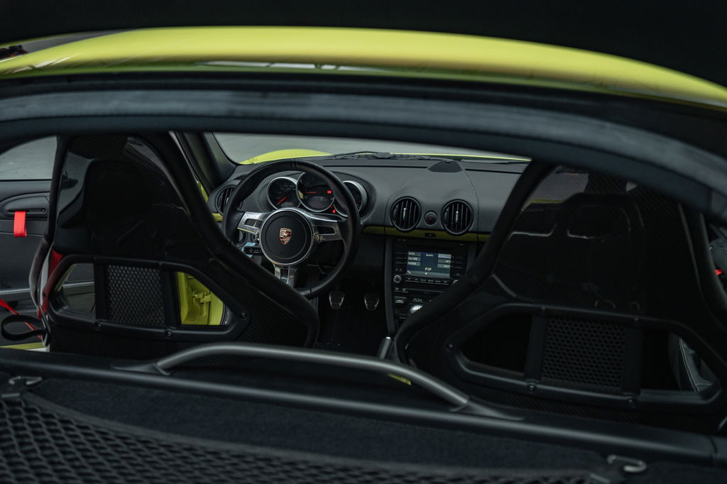 Porsche 987 Cayman R