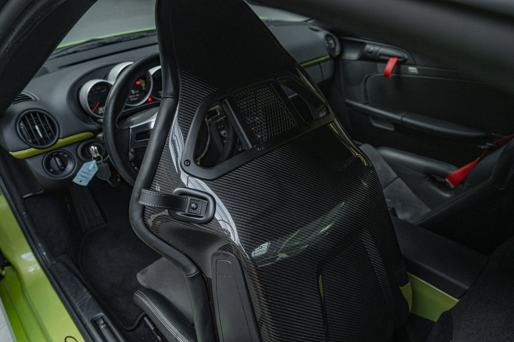 Porsche 987 Cayman R