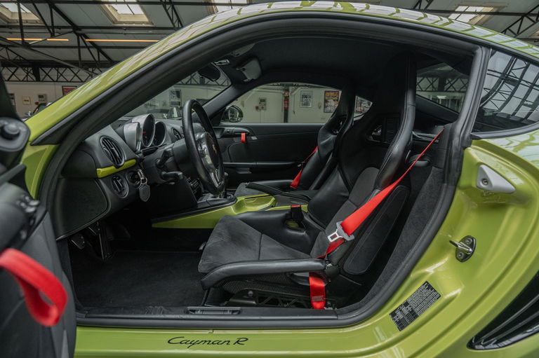 Porsche 987 Cayman R