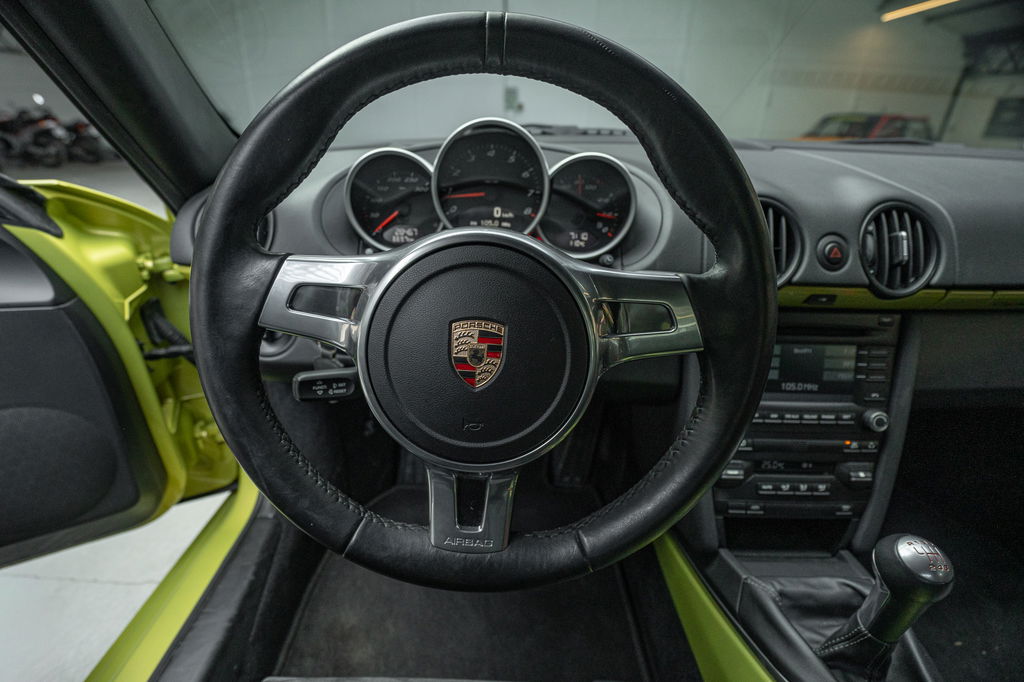 Porsche 987 Cayman R