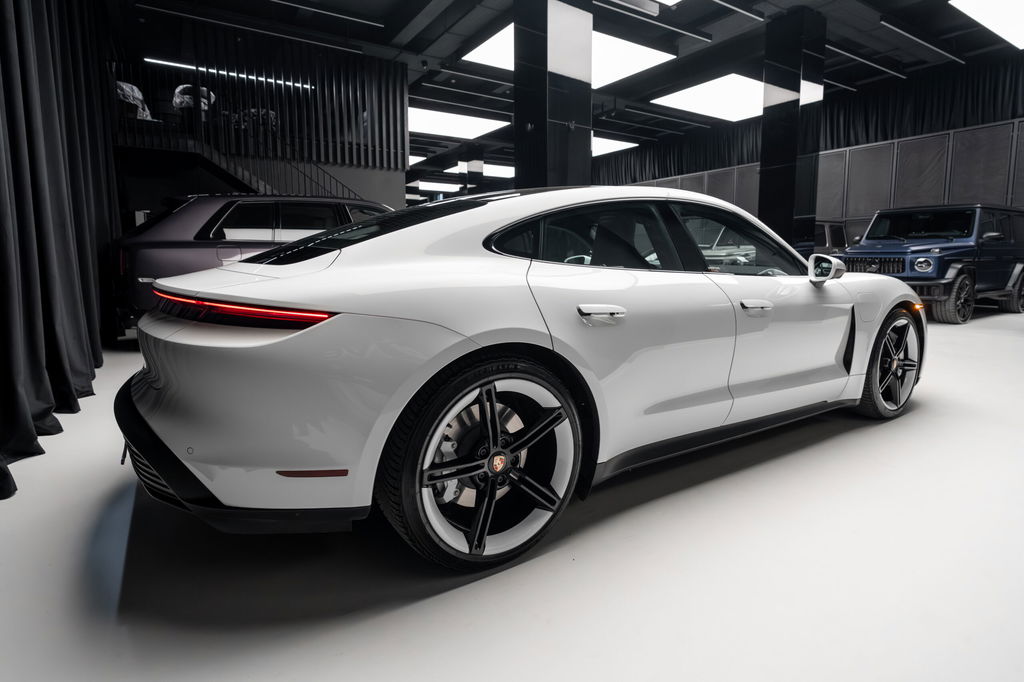Porsche Taycan 4S