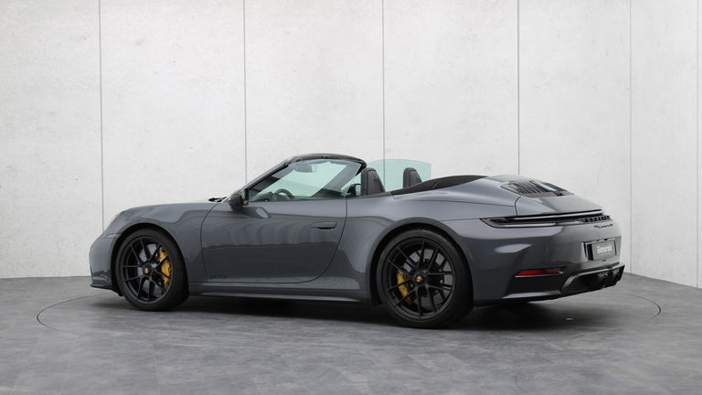 Porsche 992.2 Carrera 4 GTS