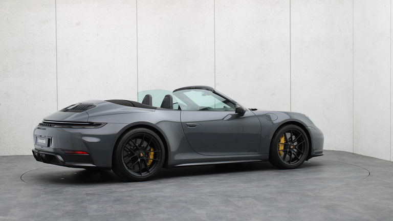 Porsche 992.2 Carrera 4 GTS